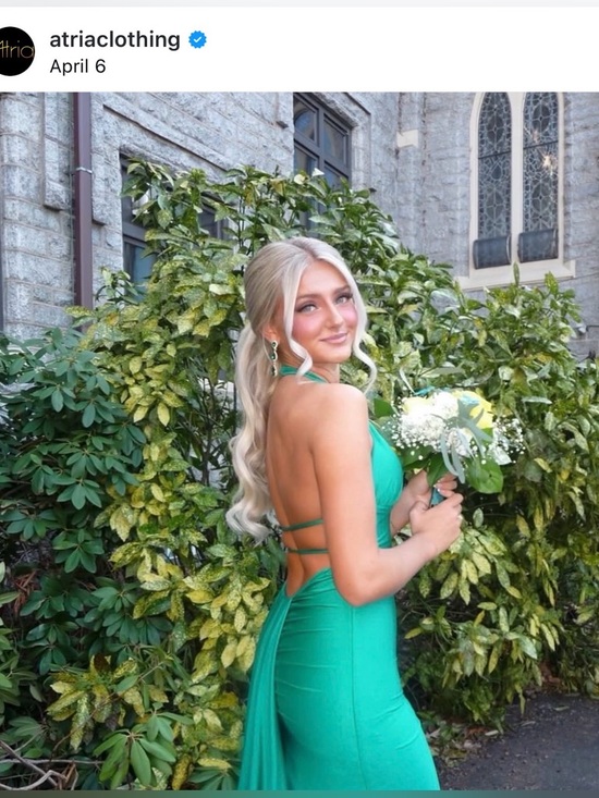 Atria Dresses & Skirts - Kelly Green Atria Prom Gown